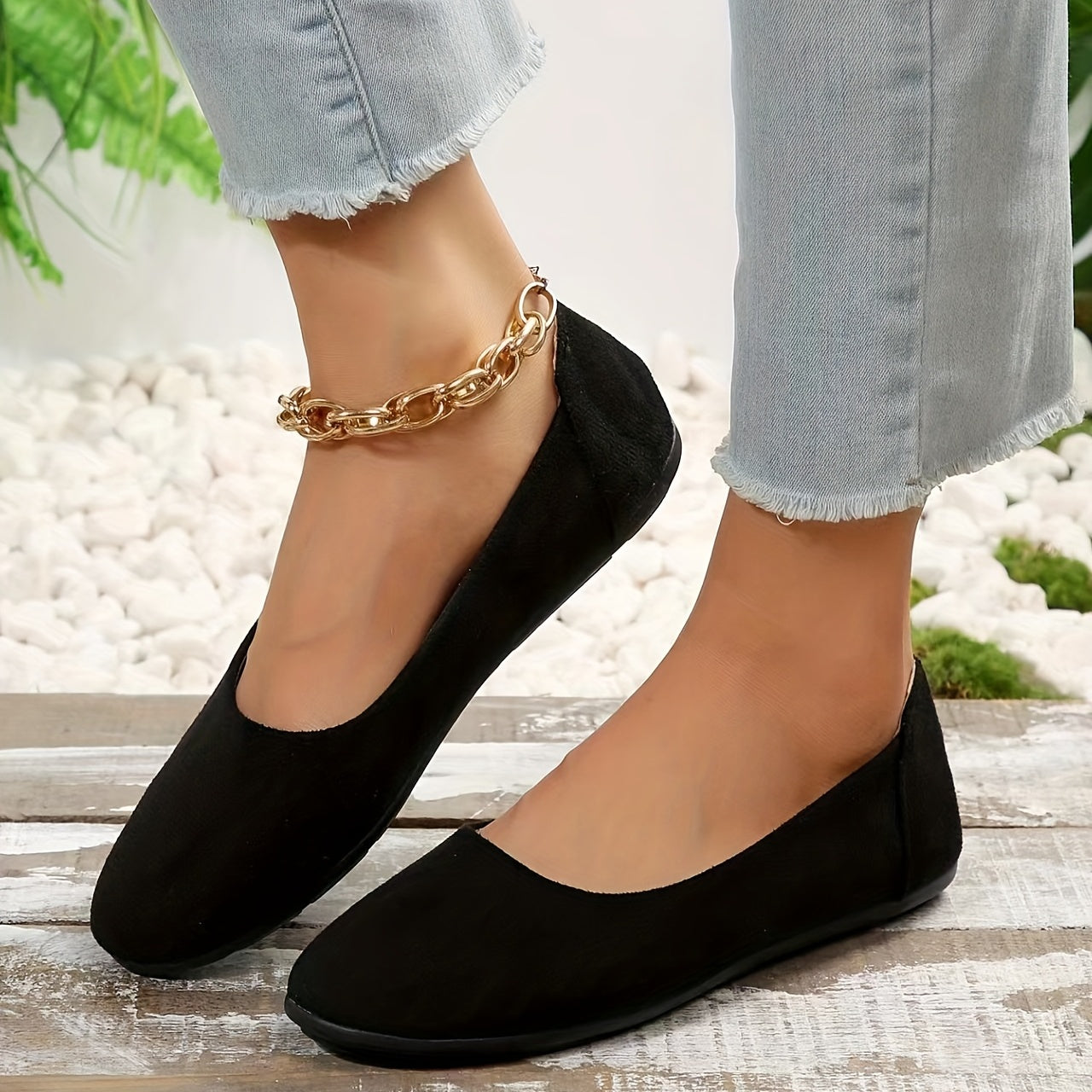 Women's Soft Sole Flat Slip On Shoes Lightweight & Comfortable