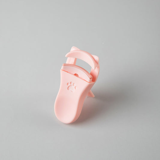 Wide Angle Eyelash Curler Paw Pattern Durable Lash Curler Portable Beauty Tool