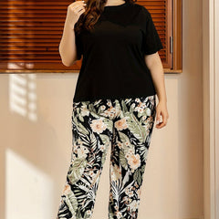 Floral Print Plus Size Pajama Set, Short Sleeve Top & Pants, 2 Piece