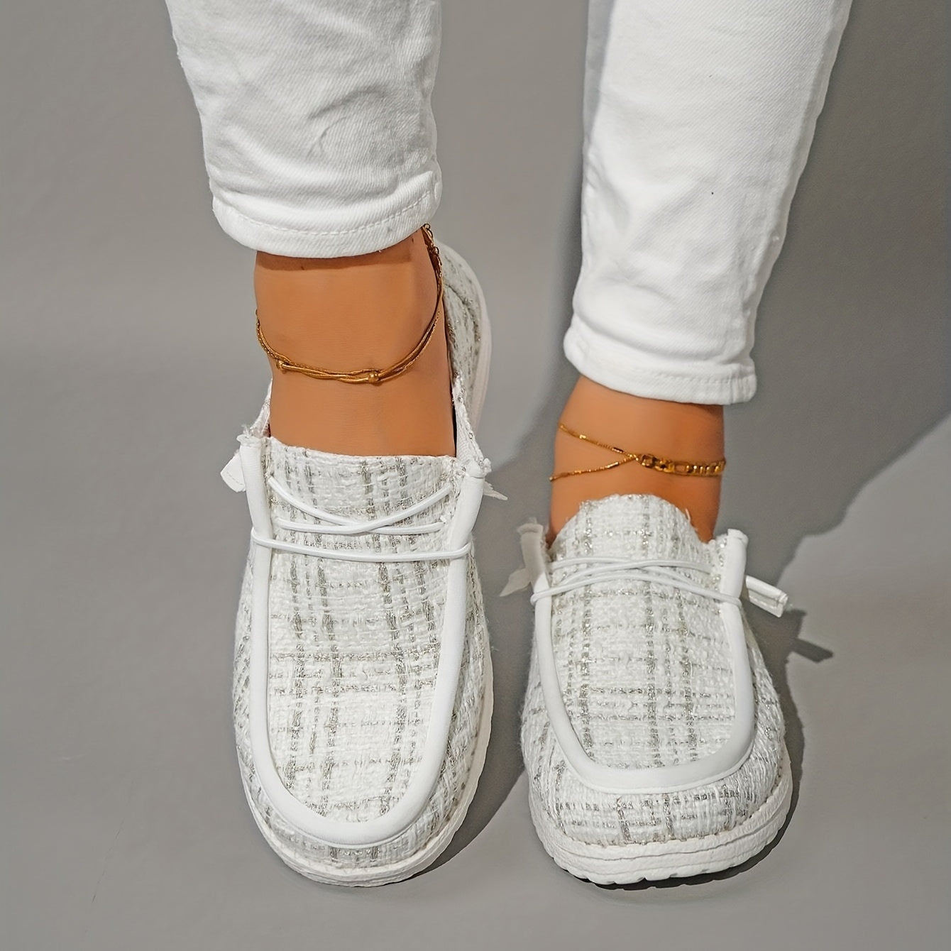 Women's Lightweight Lace Up Casual Sneakers