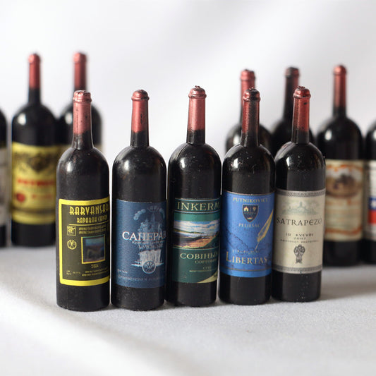 1:12 Scale Mini Wine Bottles Assorted Vintage Labels & Corks for Dollhouses