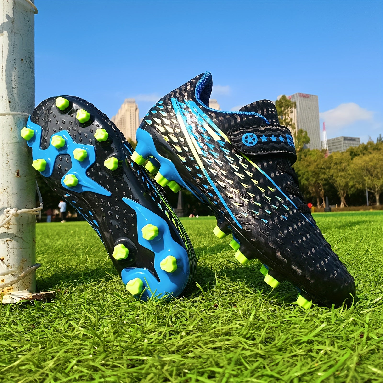 Boys Non Slip Football Cleat With Spikes Outdoor Soccer Cleats
