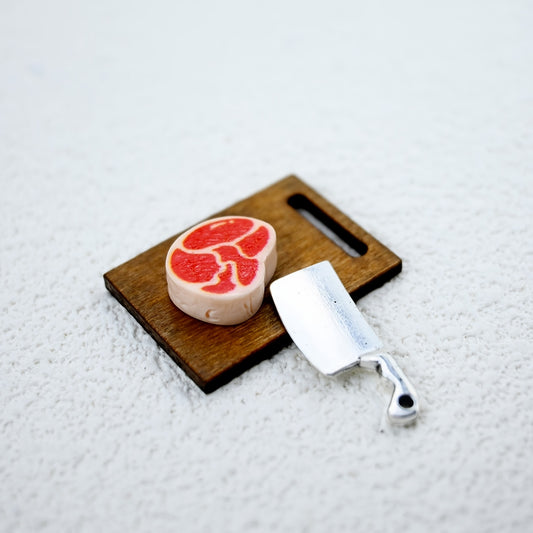 1:12 Scale Meat Display Set for Dollhouse with Cutting Board and Meat Model