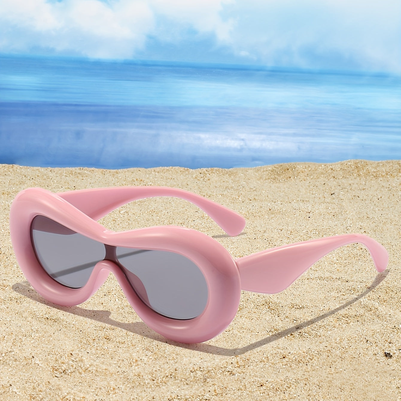 Cool Irregular Frame Men's Sunglasses for Street Photography