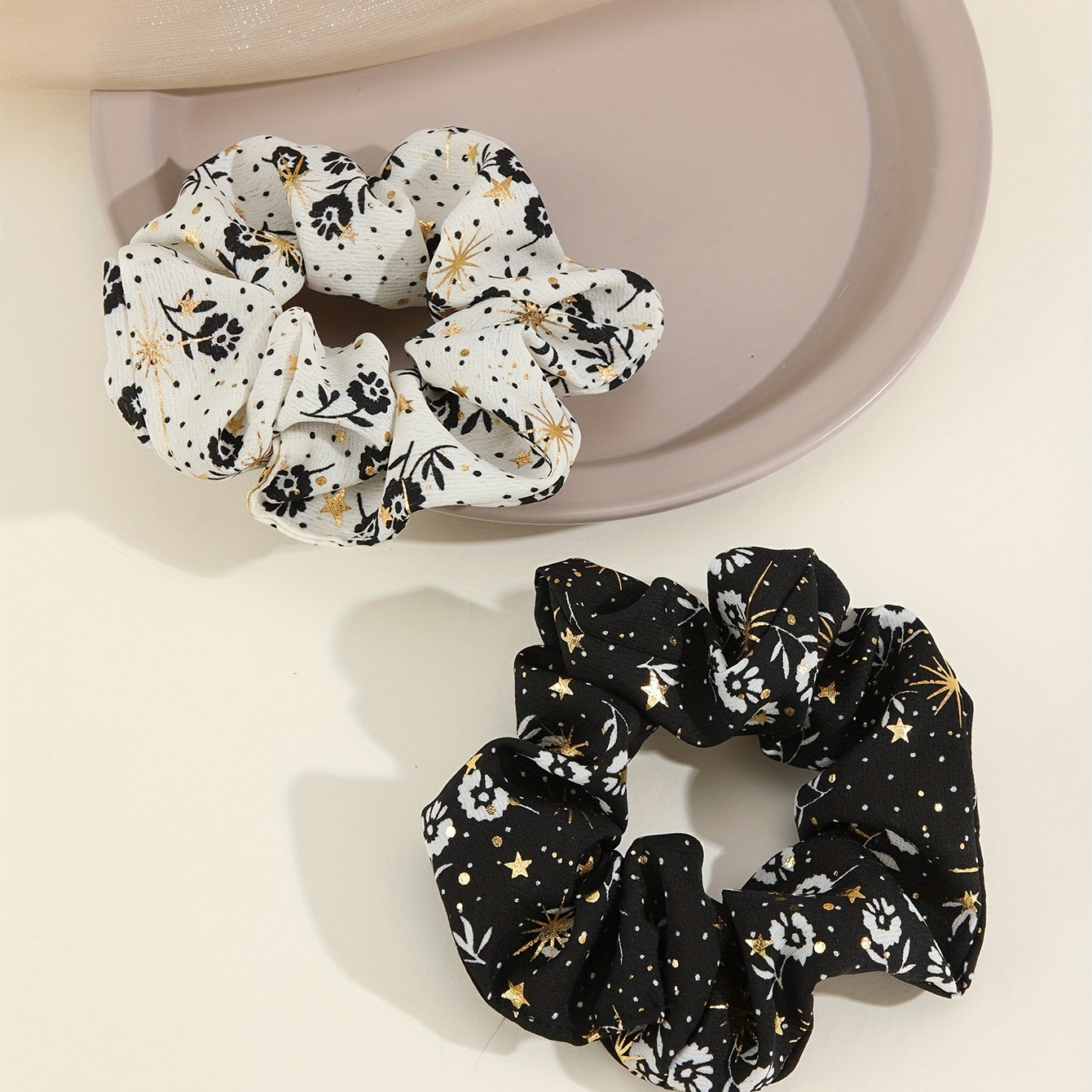 2pcs Boho Foral Print Scrunchies Hair Tie Glod Sparkle Hair Rope
