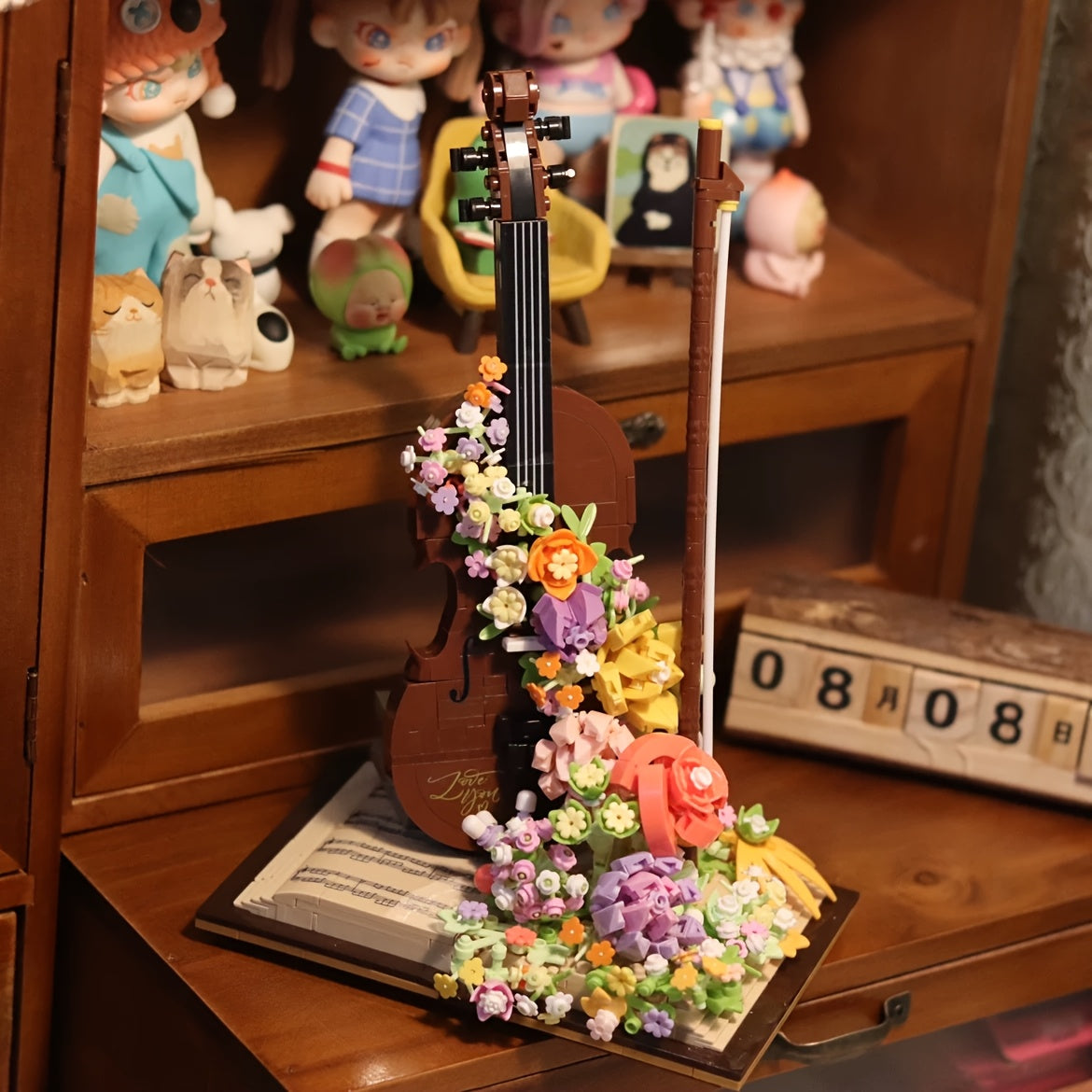 1000 pcs Building Blocks Violin Cello & Piano Decor