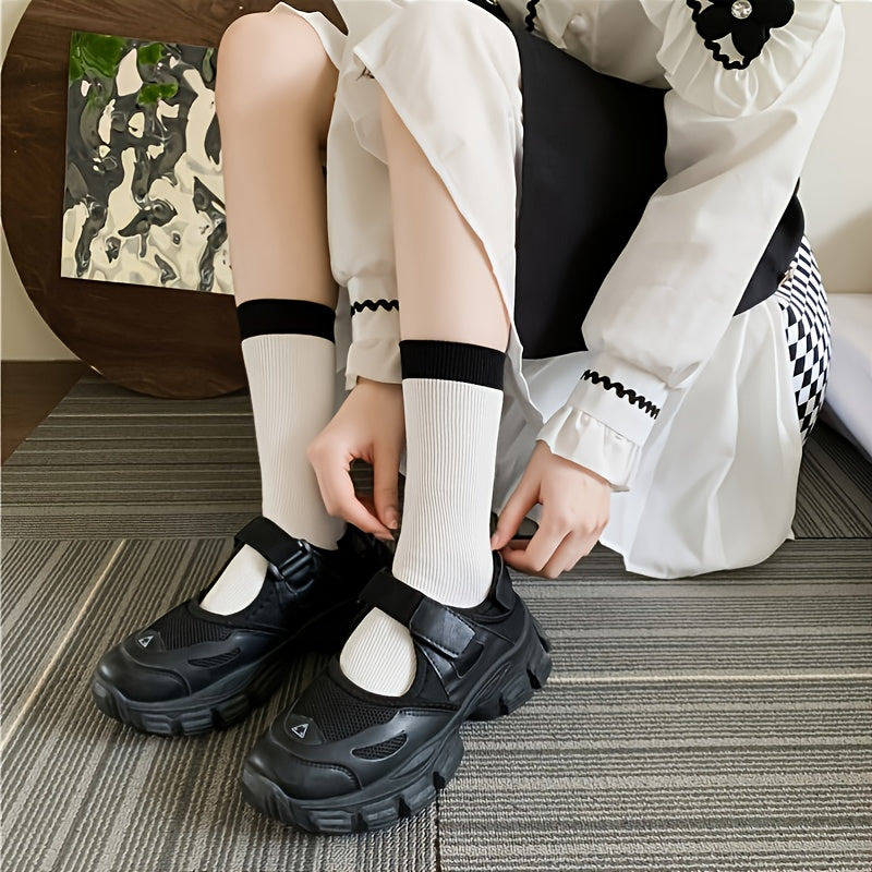 4 Pairs Women's Solid Tube Socks