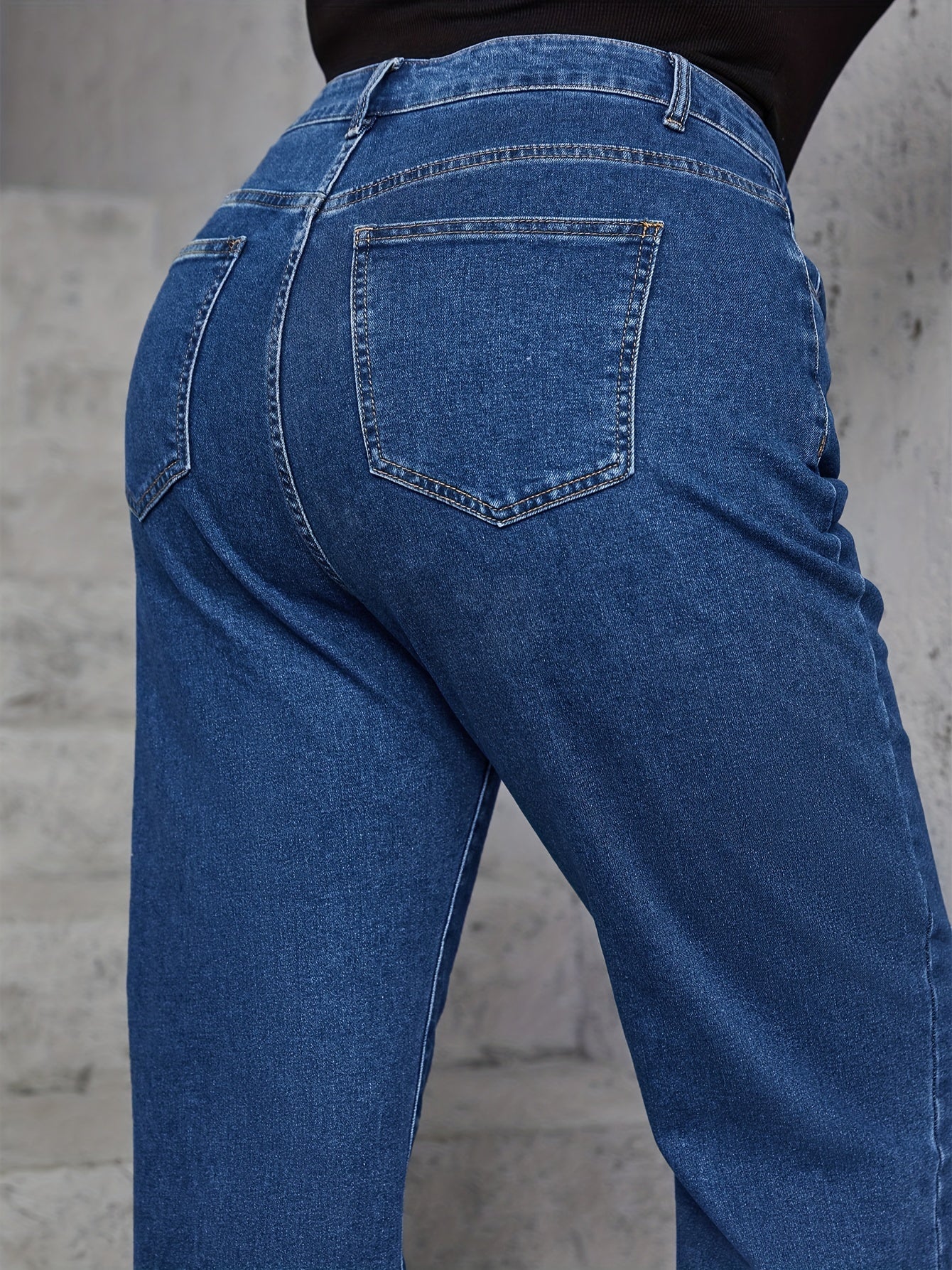 Medium Stretch Straight Leg Jeans for Women