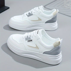 Women's Letter Patch Skate Shoes Low Top Lace Up Shoes