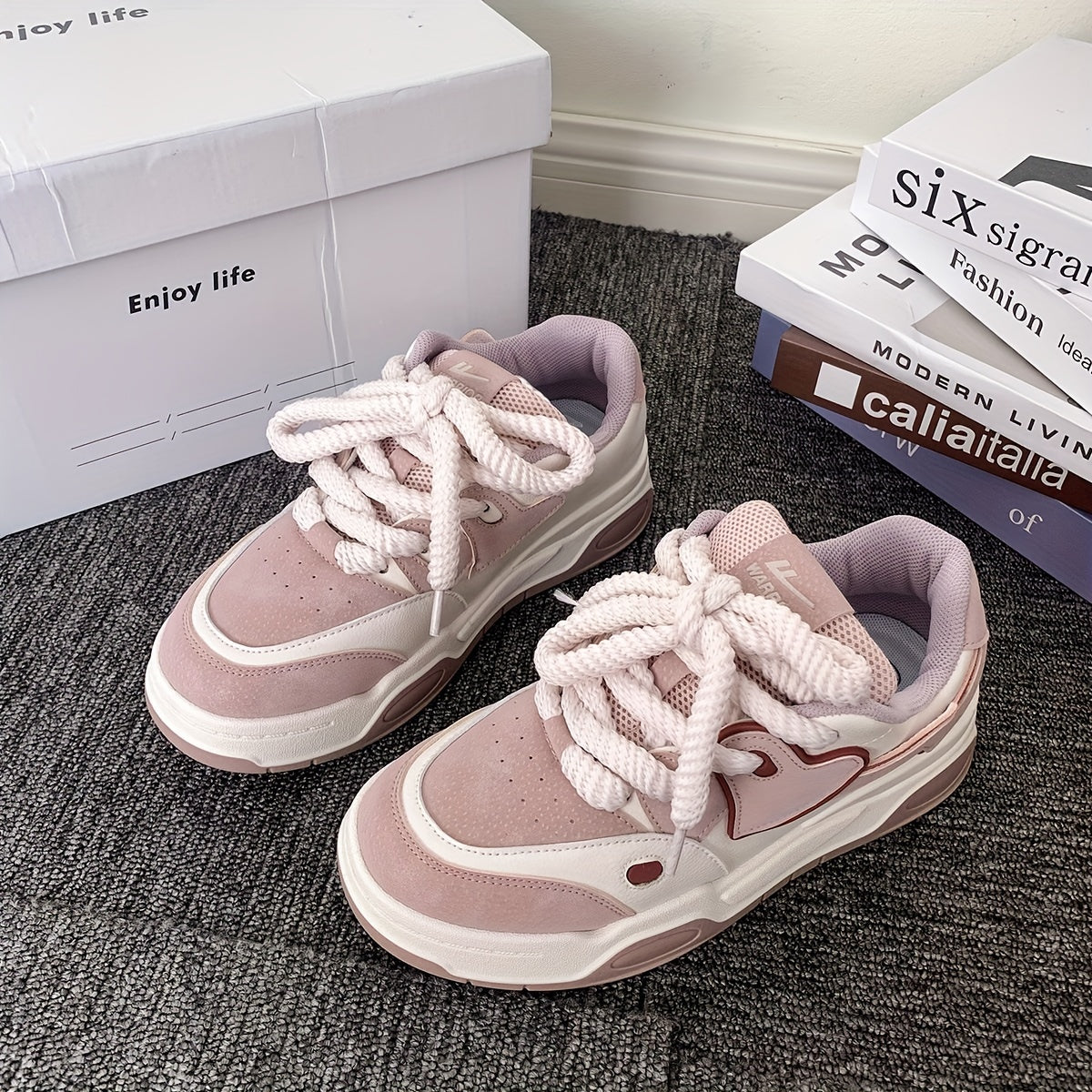 Women's Lace-up Platform Skate Shoes Breathable Sports Sneakers