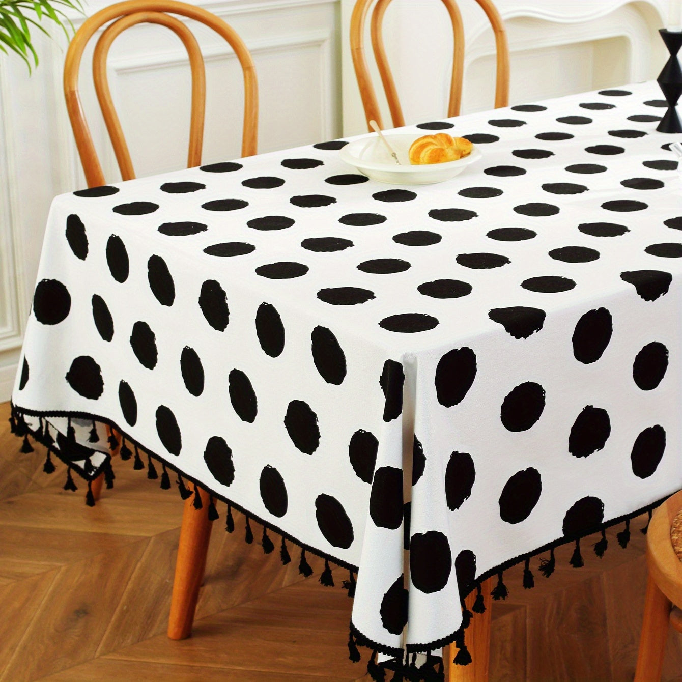 Polka Dots Tablecloth w/Tassels Cow Pattern Kitchen Picnic Party Supplies