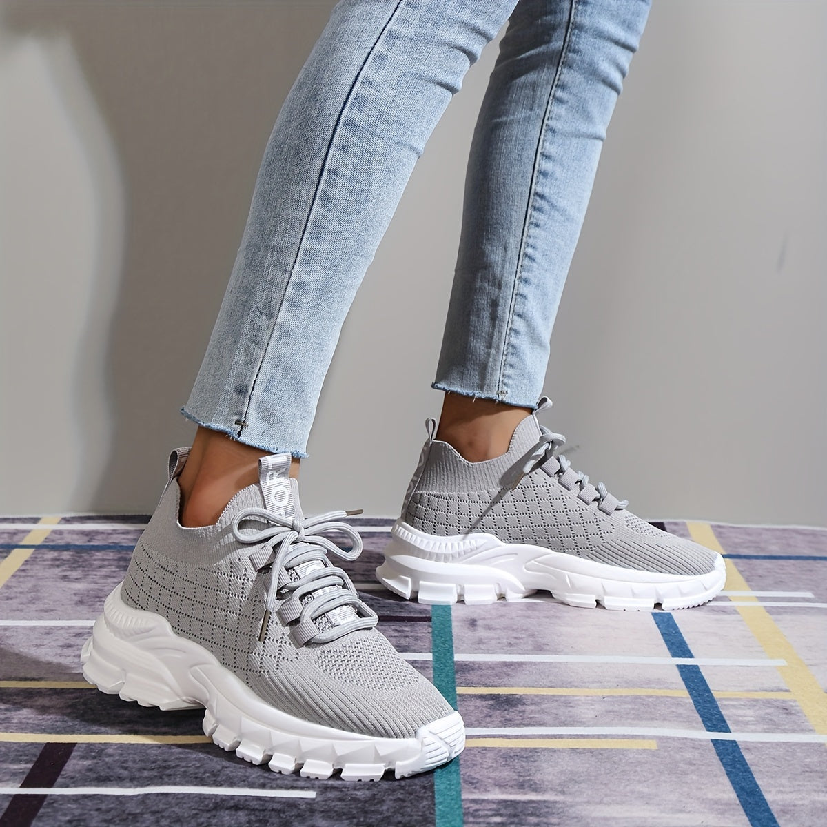 Mesh Breathable Chunky Sports Shoes Lightweight Running Shoes Women's Footwear