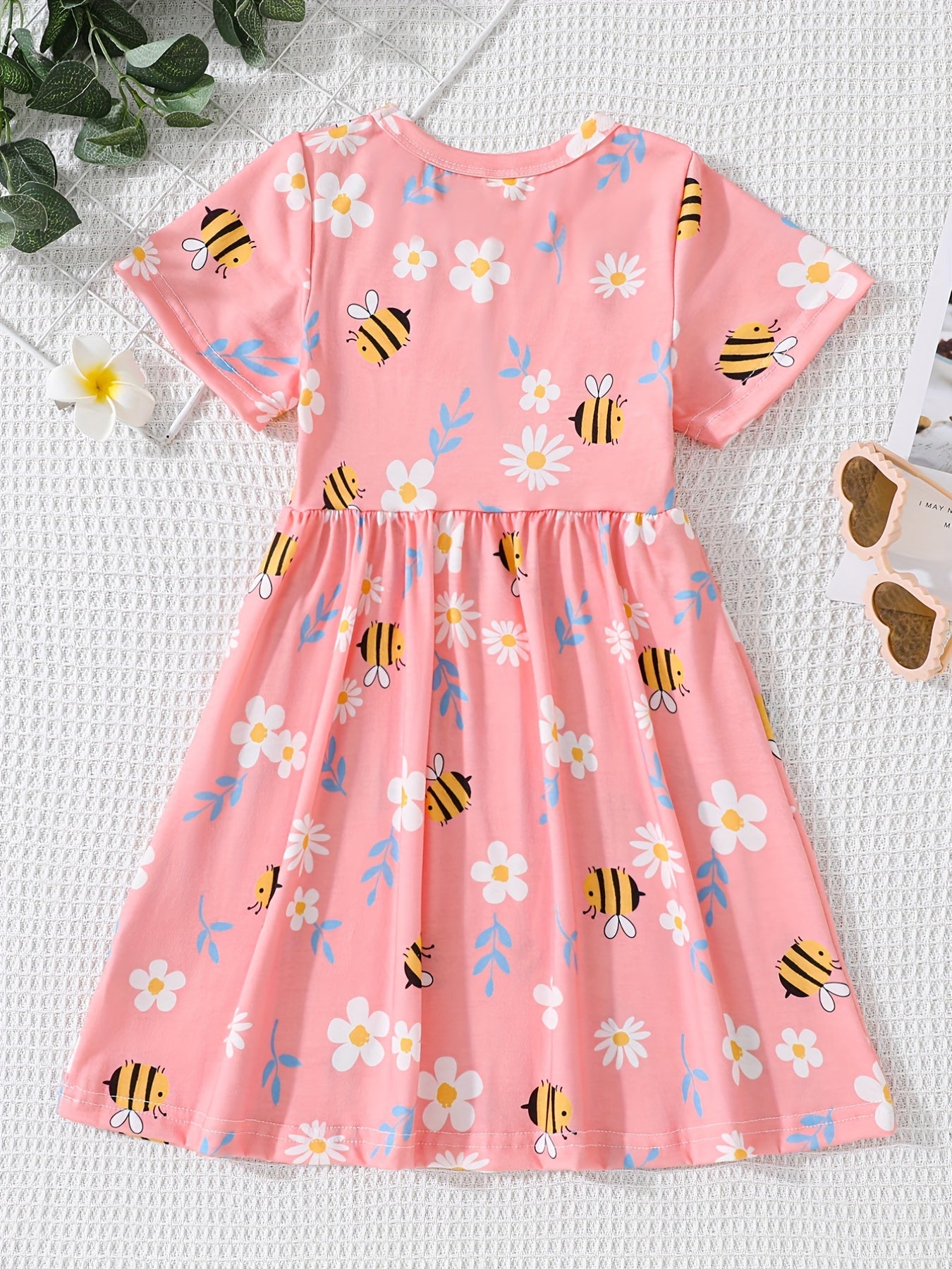 Girls' Bee And Floral Graphic Short Sleeve Skater Dress