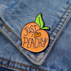 Cartoon Peach Brooches Heart Shaped Lapel Pin Yellow Peach Brooch