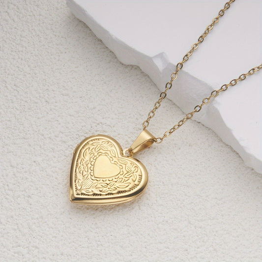 Heart Shaped Photo Locket 304 Stainless Steel Pendant Necklace