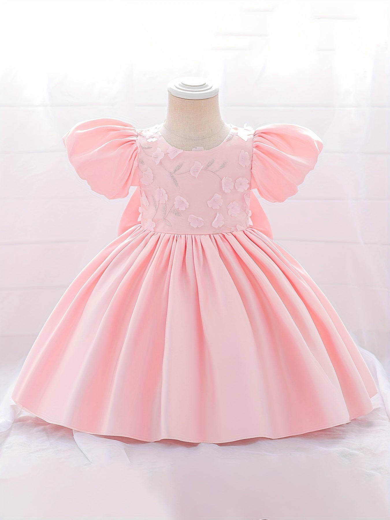 Girls Puff Sleeve Princess Dress with Flower Decor