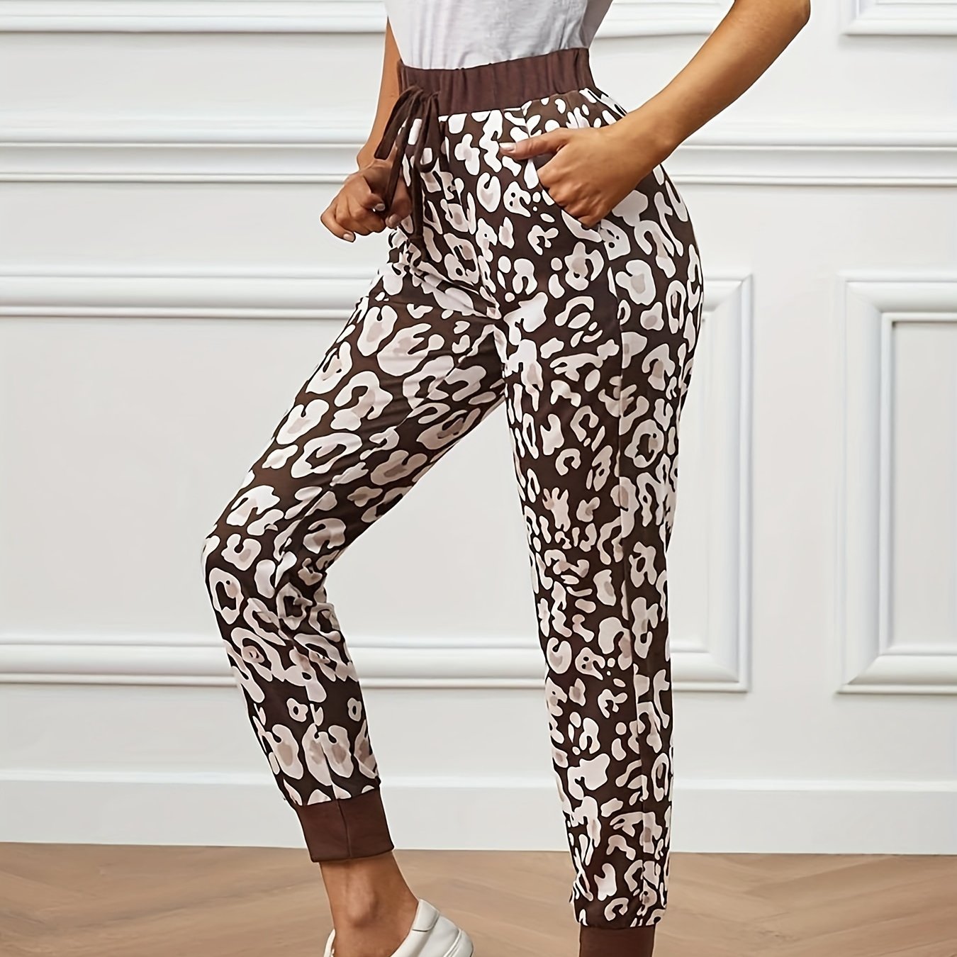  Leopard Print High Rise Jogger Pants with Pockets