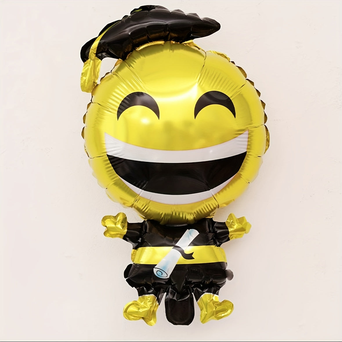 Create Unforgettable Graduation Memories with Balloon Decor & Scene Arrangement