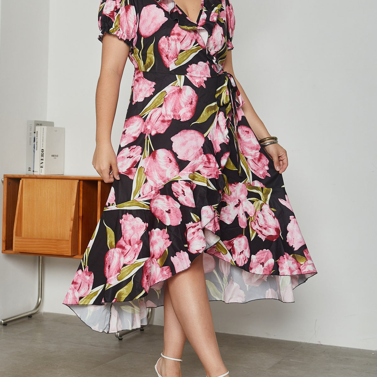  Floral Print Puff Sleeve Wrap Dress