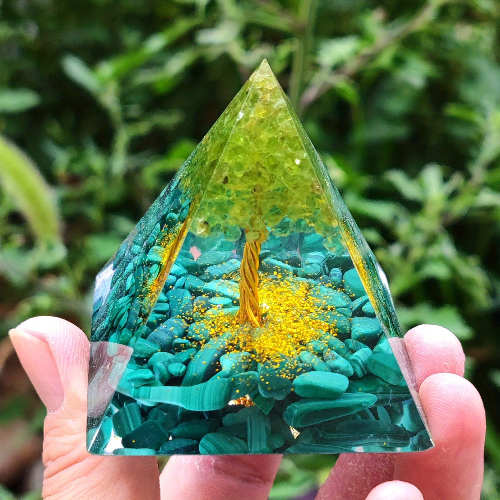 Natural Crystal Pyramid Healing Energy Reiki Chakra Meditation
