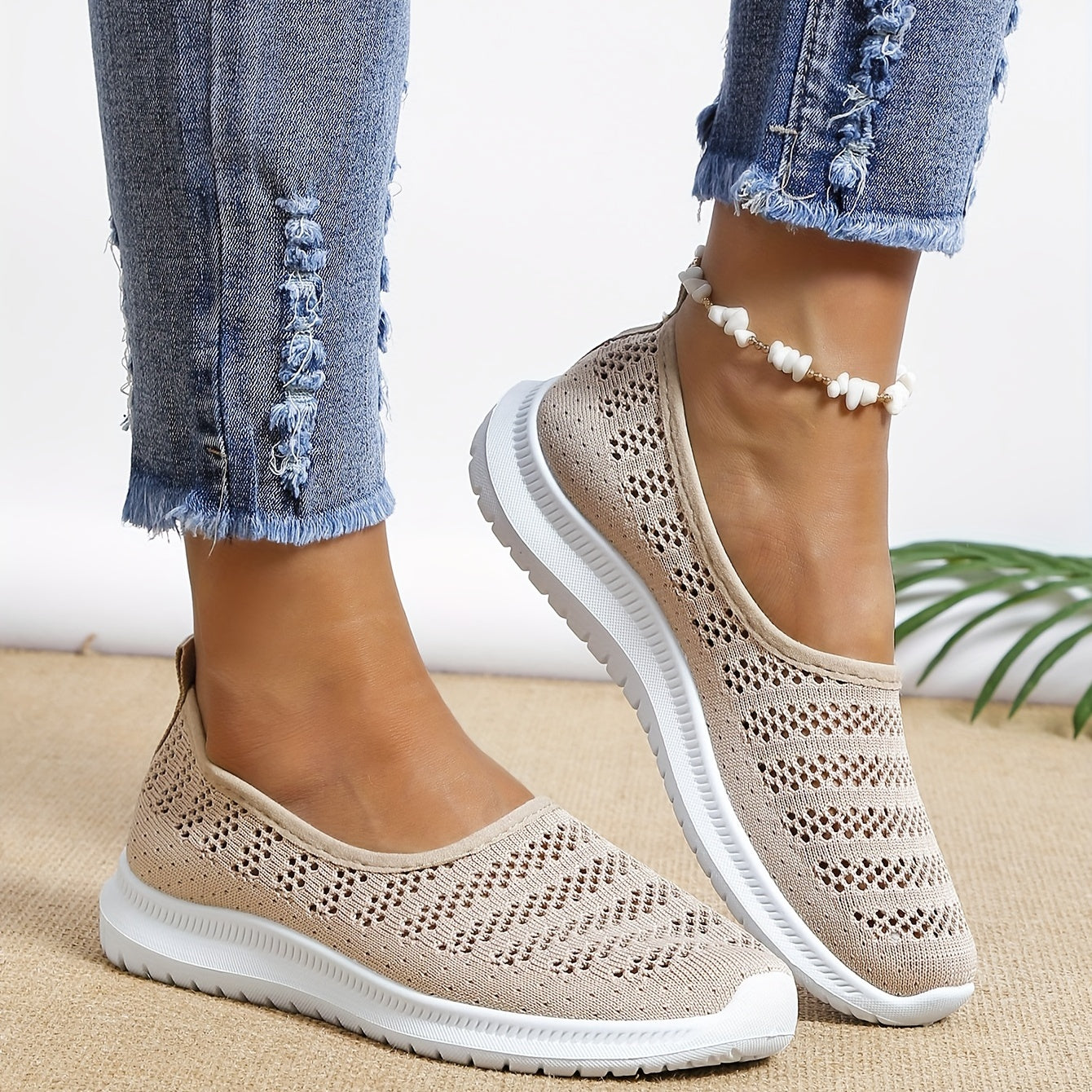 Women's Hollow Out Knit Flat Shoes Slip On Mesh Lightweight Casual Outdoor Shoes