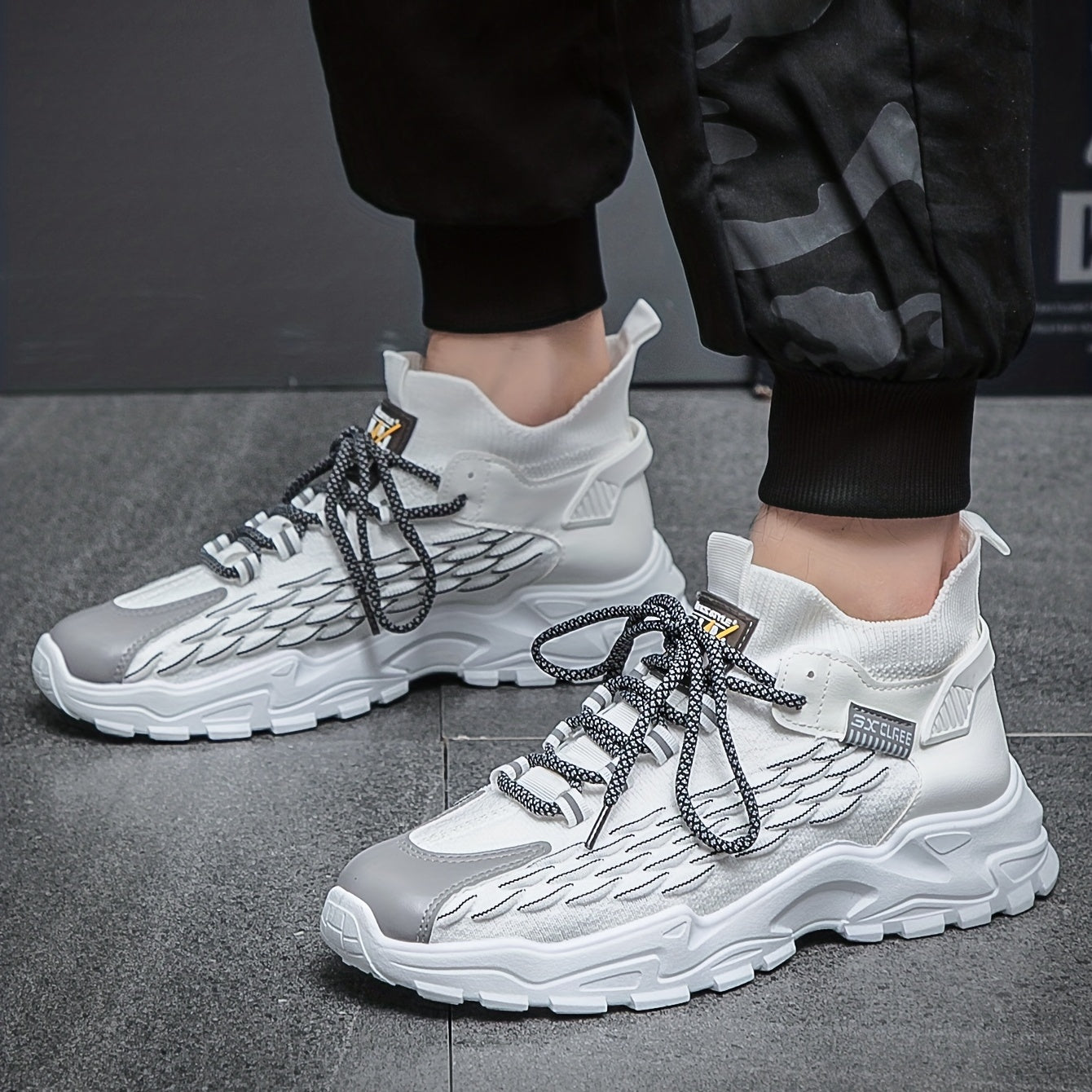 Men's Chunky Slip-On Sneakers with Shoelaces