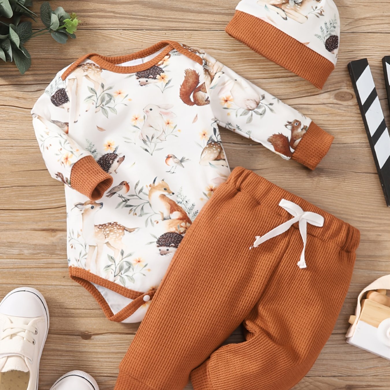 3pcs Animal Print Romper Bodysuit & Pants & Hat Set for Newborn Boys/Girls