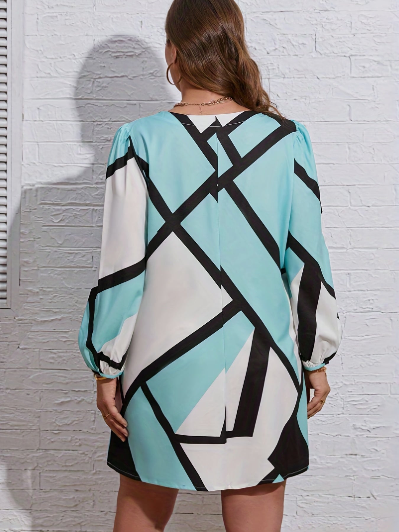  Geometric Print Lantern Sleeve V Neck Mini Dress