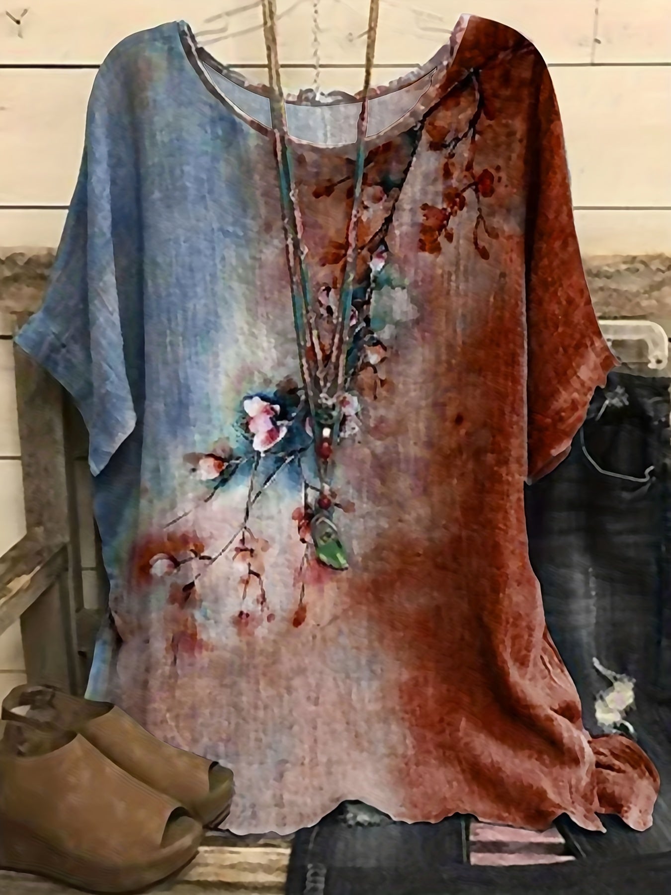  Floral Print Short Sleeve Round Neck Split Top