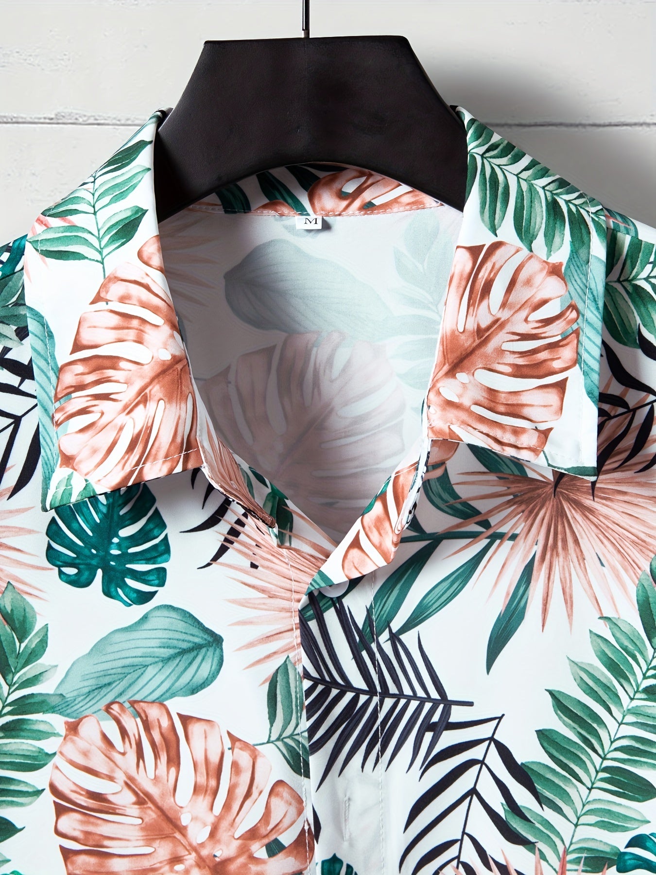Men's Hawaiian Floral Short Sleeve Shirt for Summer Vacation