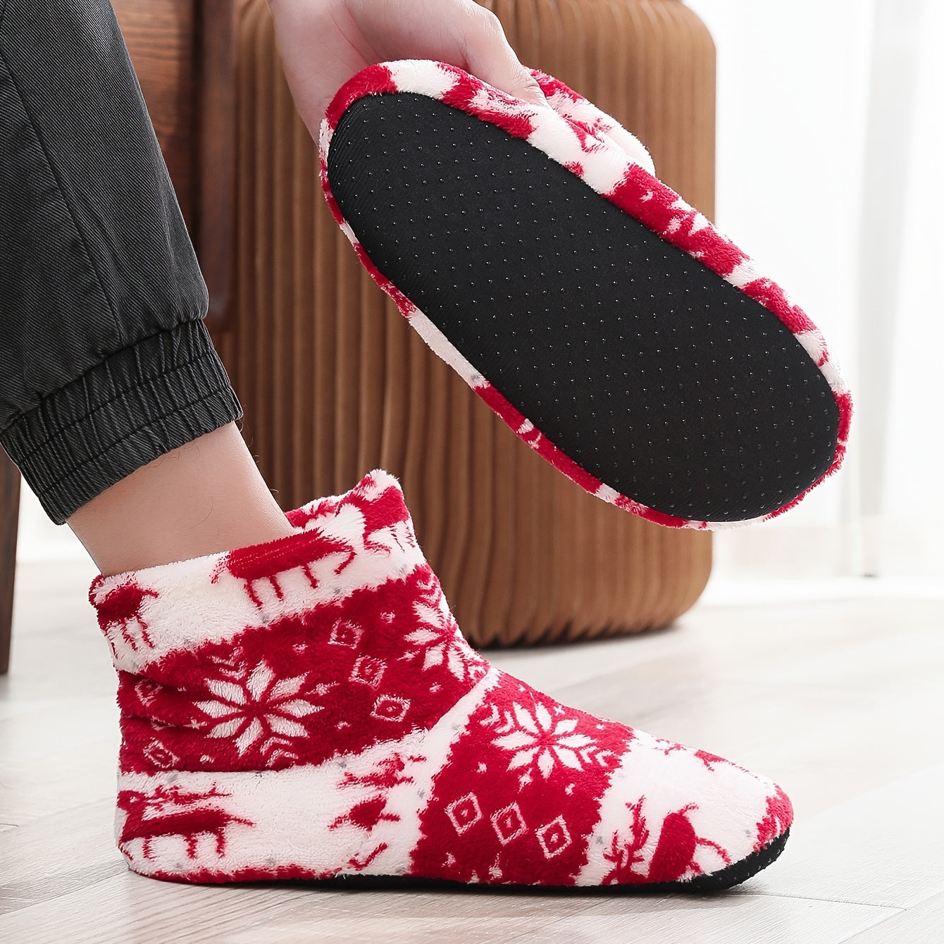 Men's Elk Snowflake Print Slippers Socks Warm Fleece Cozy Comfortable Non slip