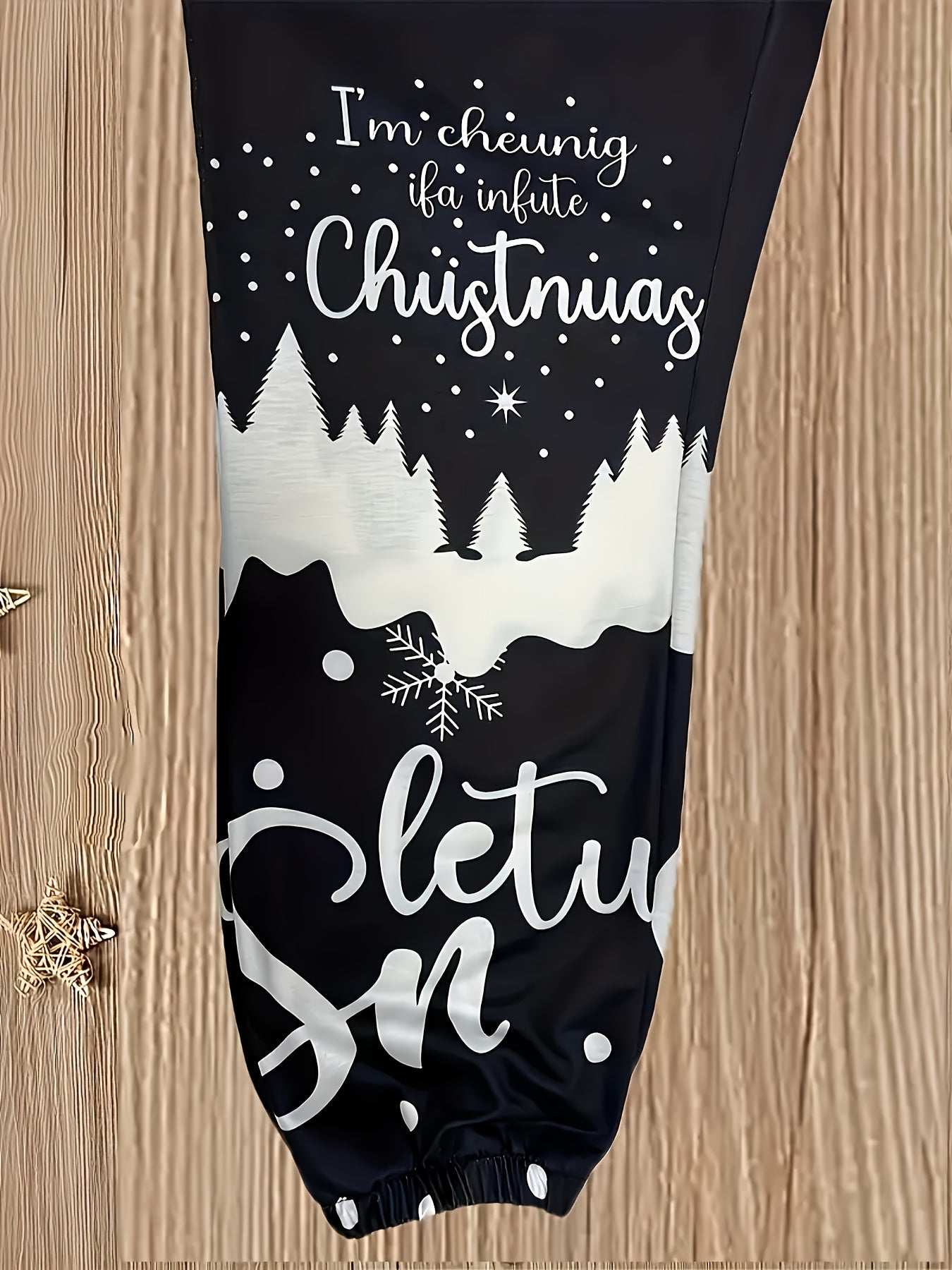 Women's Plus Christmas Jogger Pants - Hat & Snowflake Print