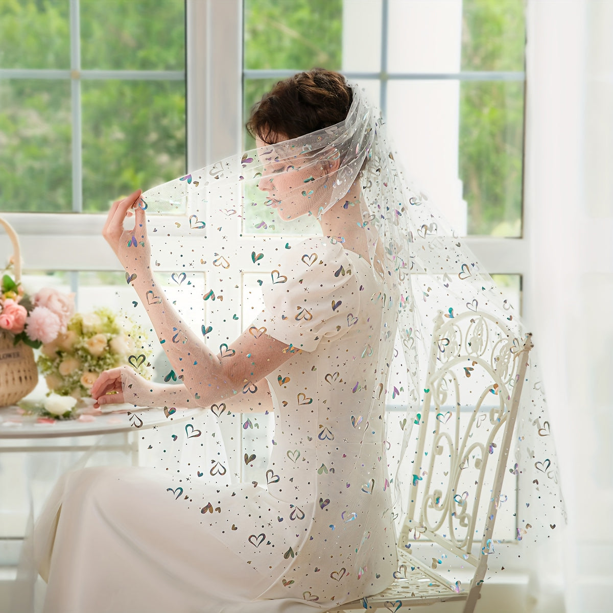 Short Bridal Veil with Floral Print and Comb