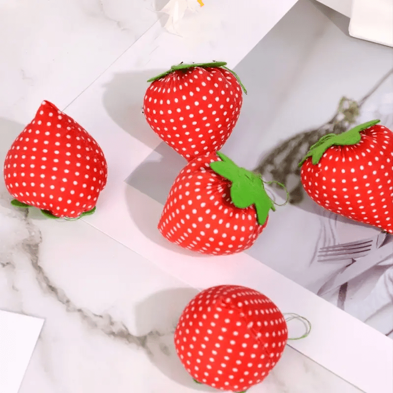 4pcs Strawberry Needle Cushion Pincushion DIY Sewing Tools Accessories
