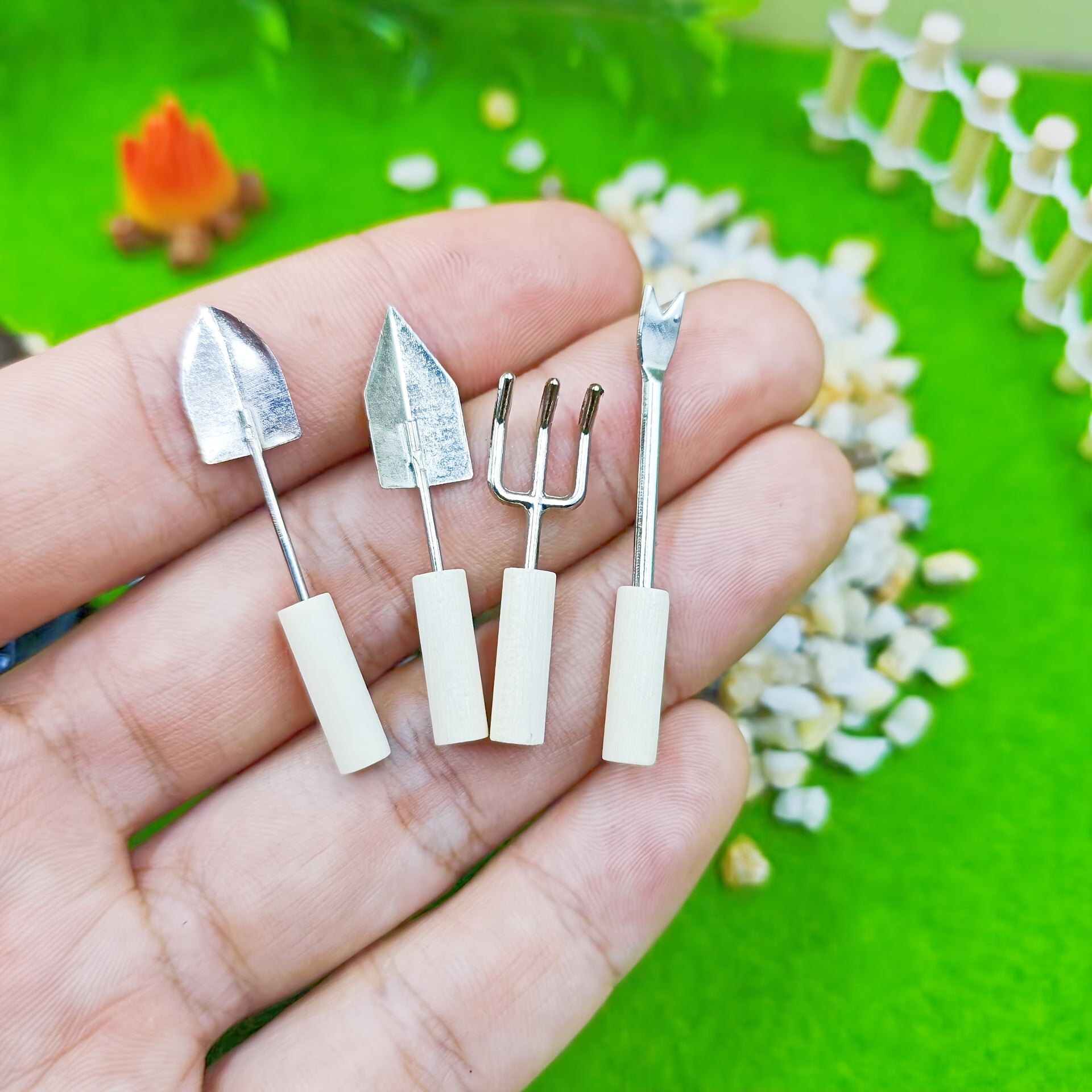 4pcs Dollhouse Wooden Handle Metal Garden Tools