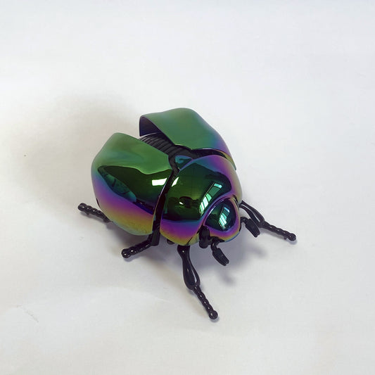Spring Driven Beetle Toy with Articulated Wings for Home Garden Car