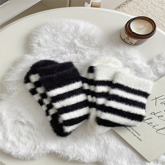 2 Pairs Striped Fuzzy Socks Women's Mid Tube Stockings