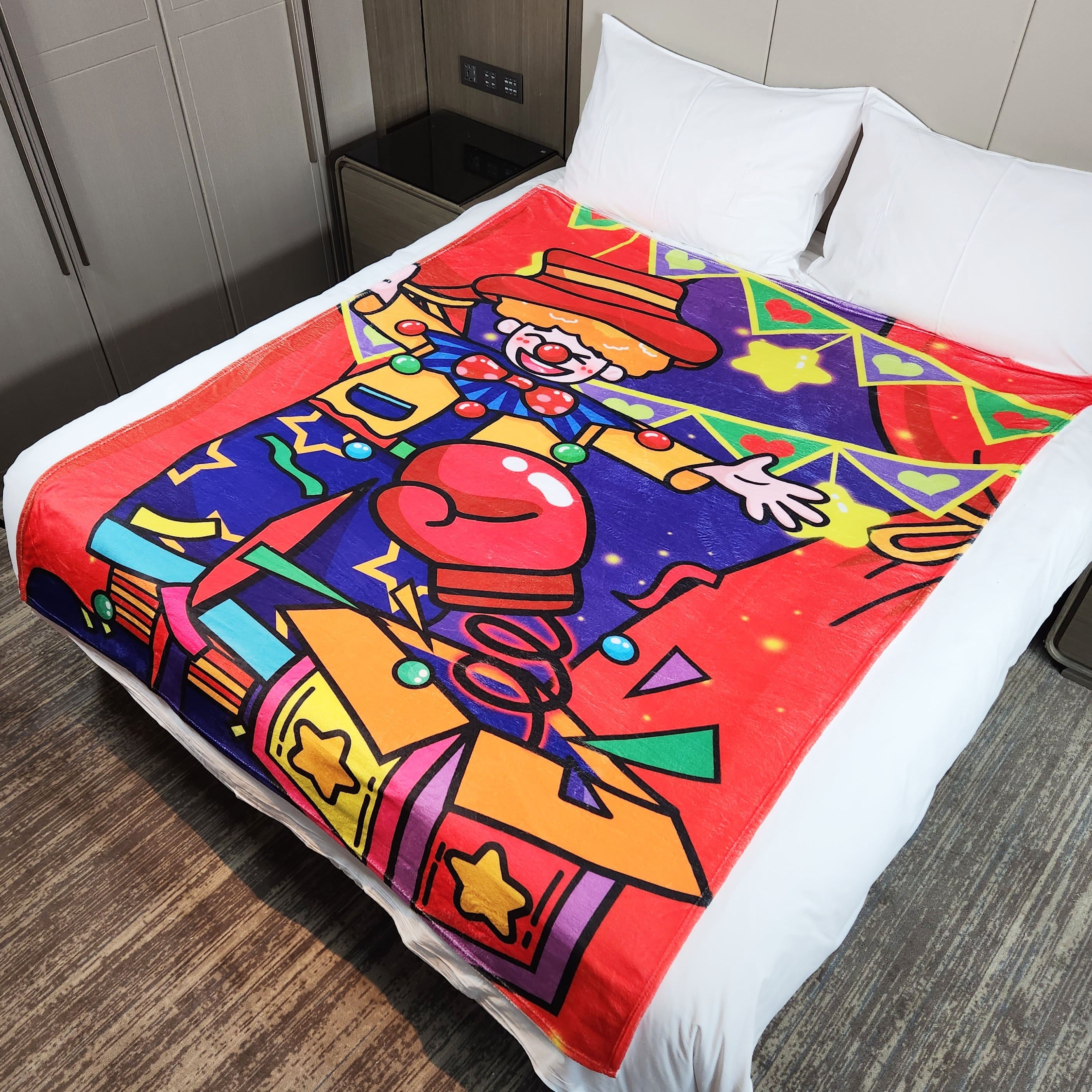 Clown Print Flannel Throw Blanket for Travel