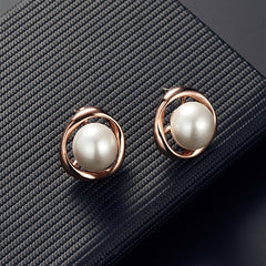 Faux Pearl Inlaid Round Jewelry Set Pendant Necklace & Stud Earrings
