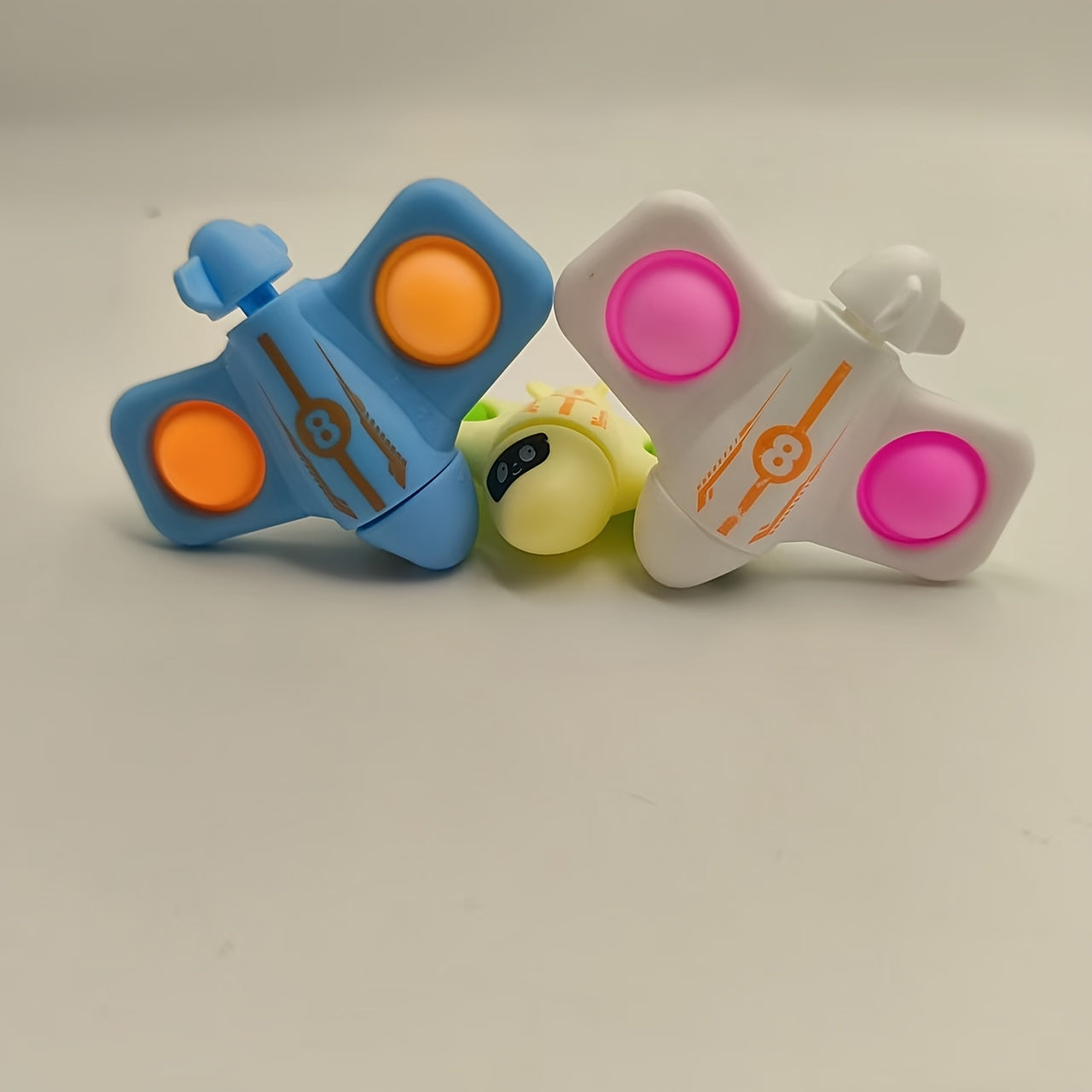 3pcs Rotating Airplanes with Silicone Bubbles - Fun Classroom Rewards