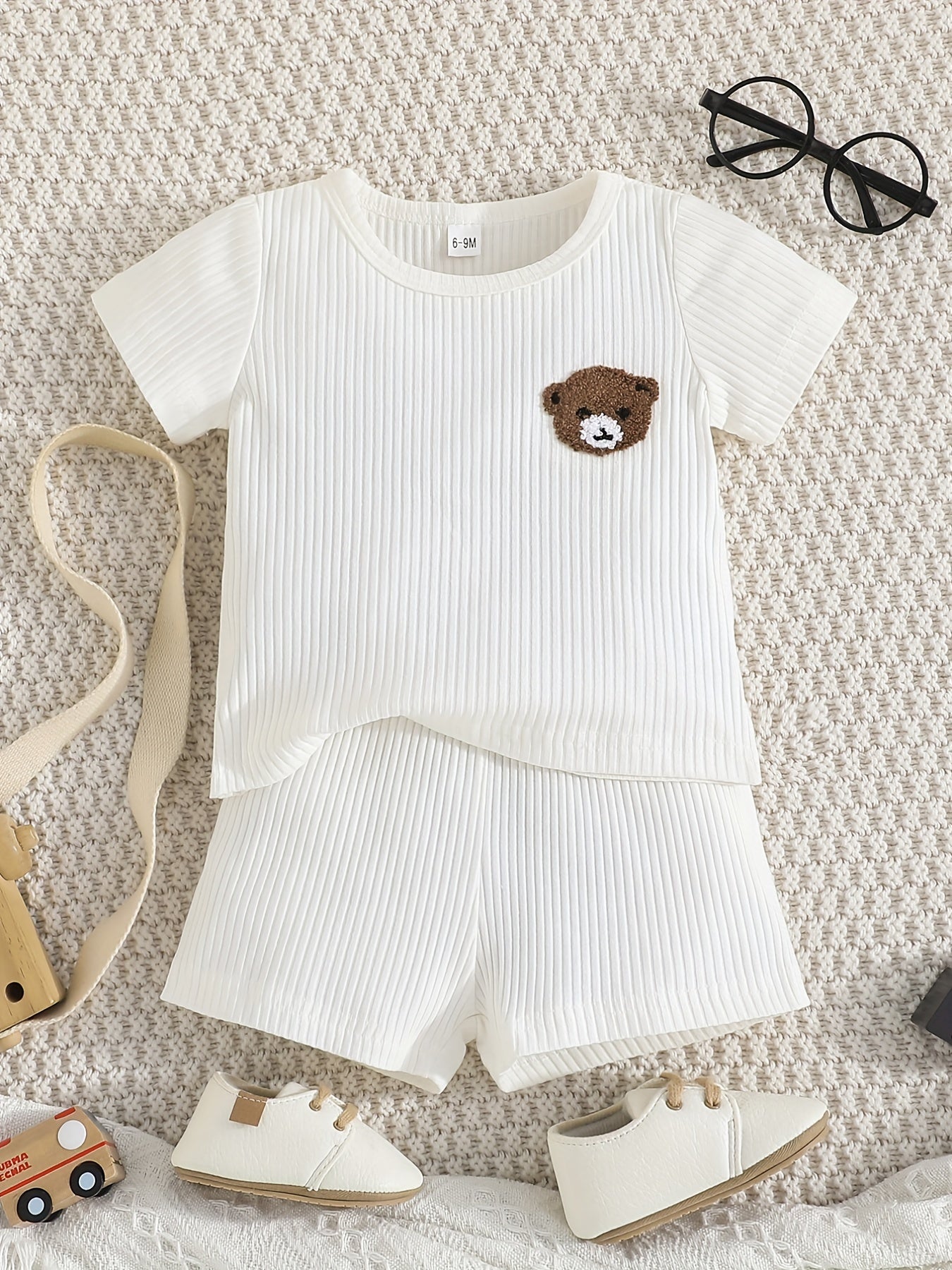 Striped Bear Print Short Sleeve Tee & Shorts Boy's Set