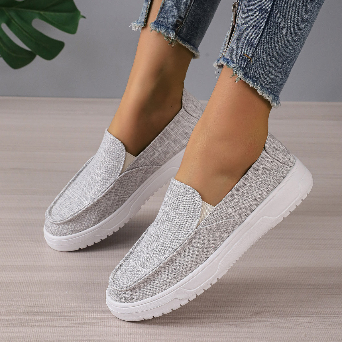Women's Canvas Slip On Flat Shoes Lightweight & Comfortable