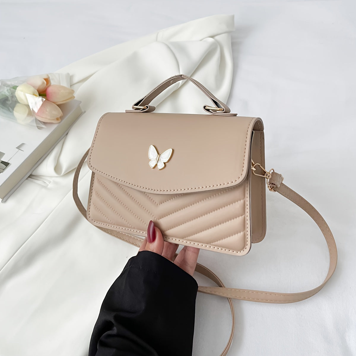 Butterfly Glamour Solid Crossbody Bag with Chain Strap