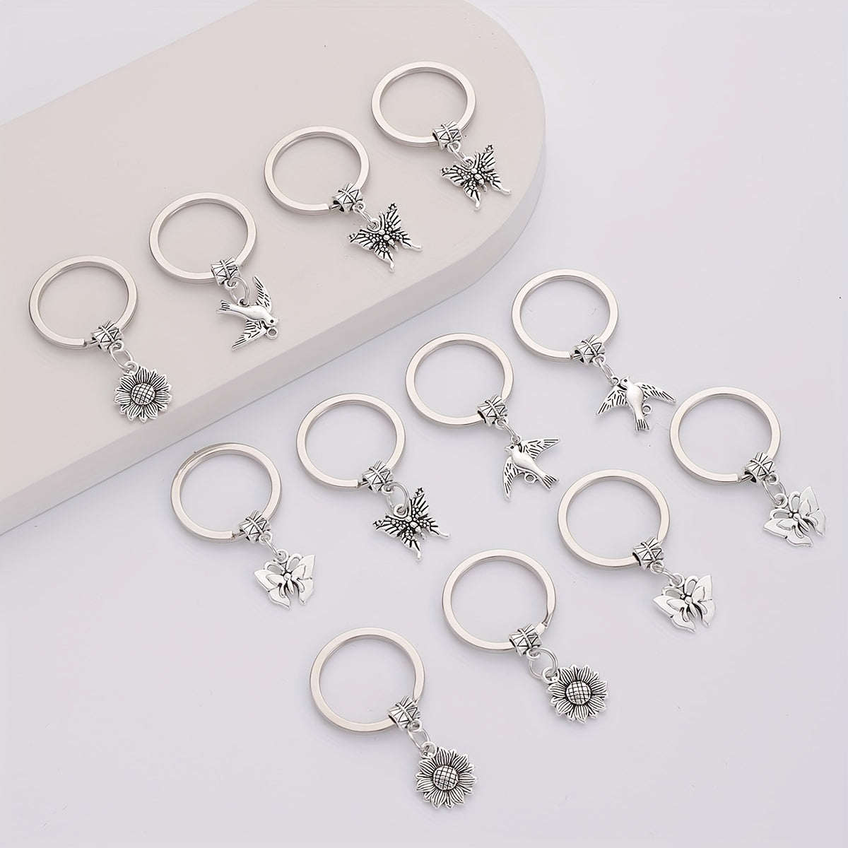 12pcs Men's Summer Alloy Keychain Box Bag Accessories