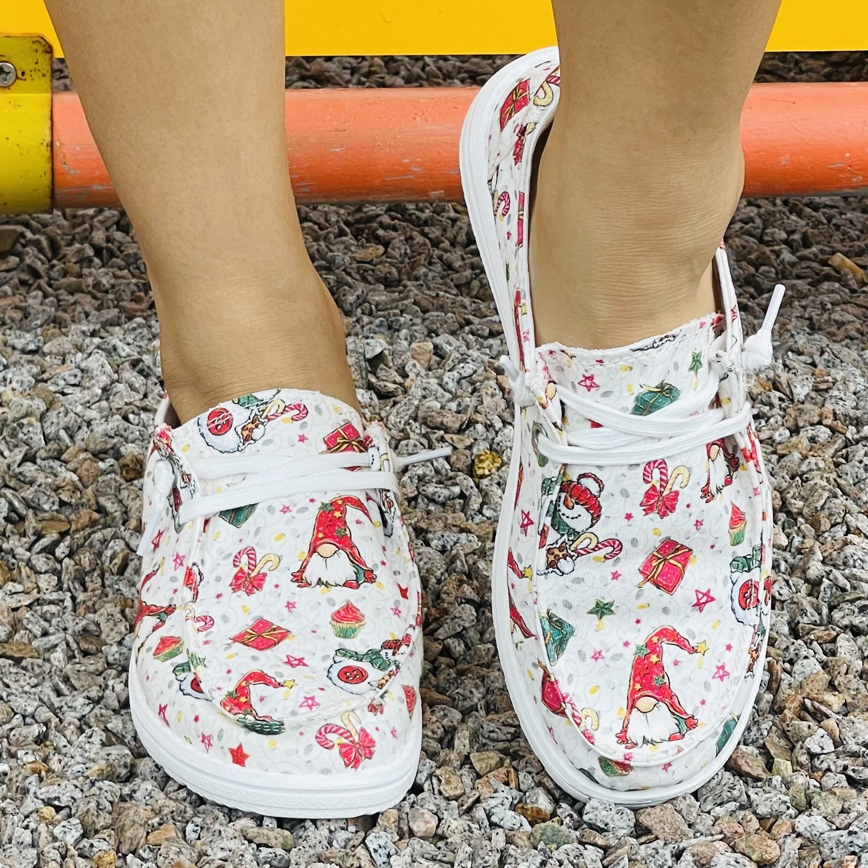 Women's Christmas Santa Claus Lace Up Canvas Shoes