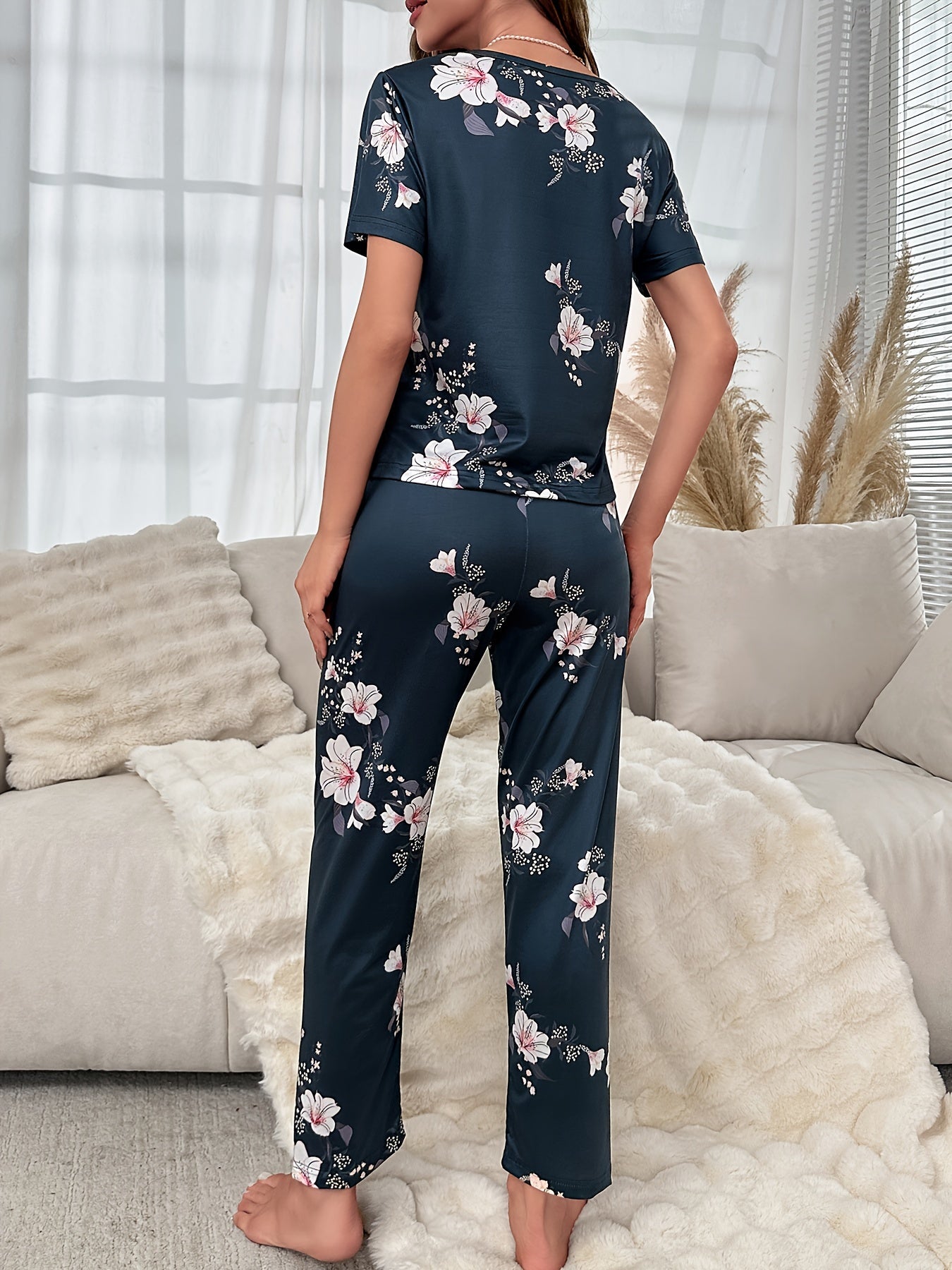 Floral Print Pajama Set Short Sleeve Crew Neck Top & Elastic Waistband Pants
