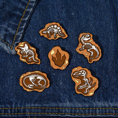 Men's Animal Pattern Brown Pin