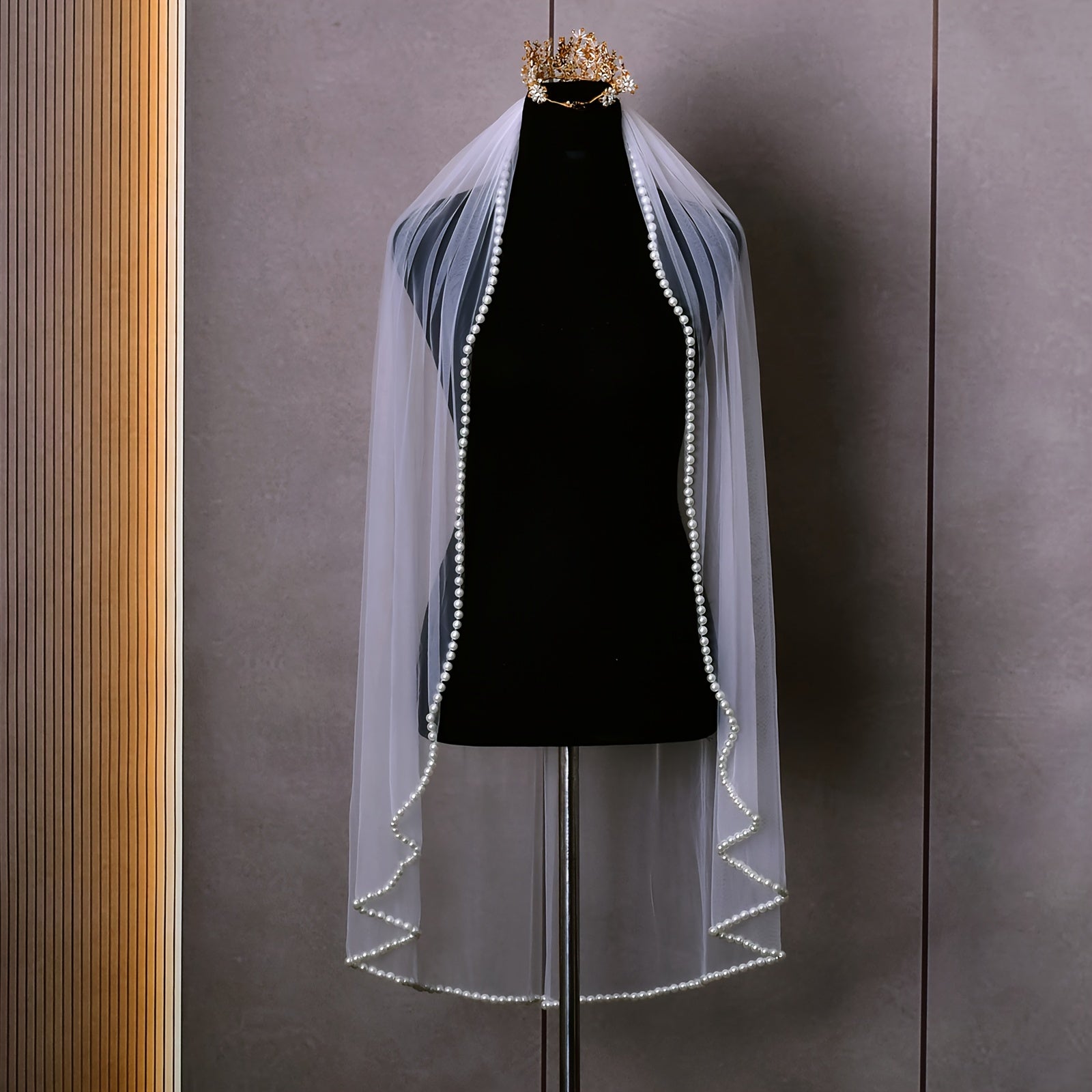 Short Bridal Veil Faux Pearl Trim Sheer Nylon Wedding Accessory