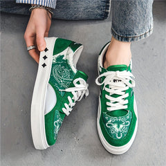 Men's Graffiti Print Lace-up Skate Shoes Lightweight Walking Sneakers