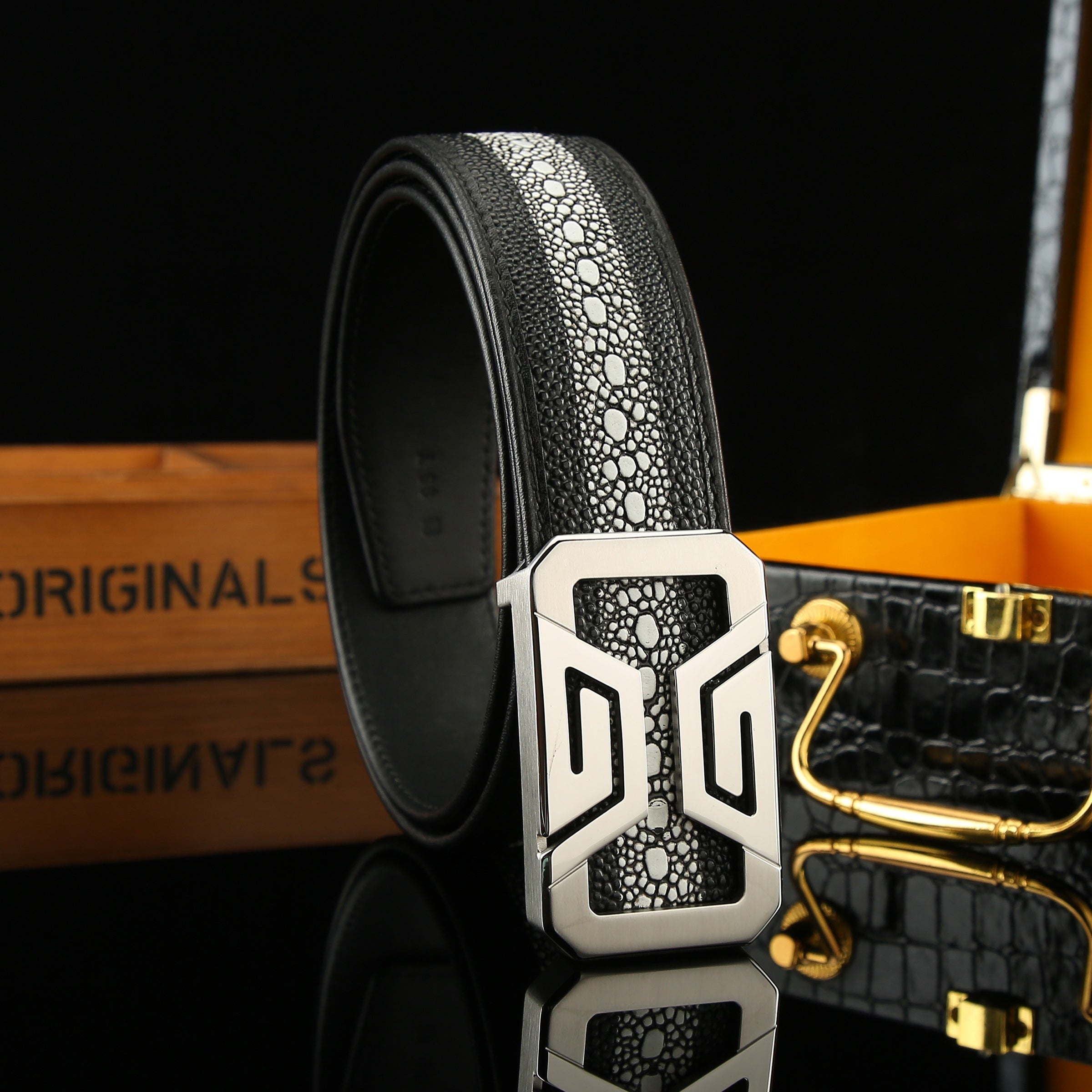 Men's Fish Embossed Belt Cowhide Texture 1.5in Width